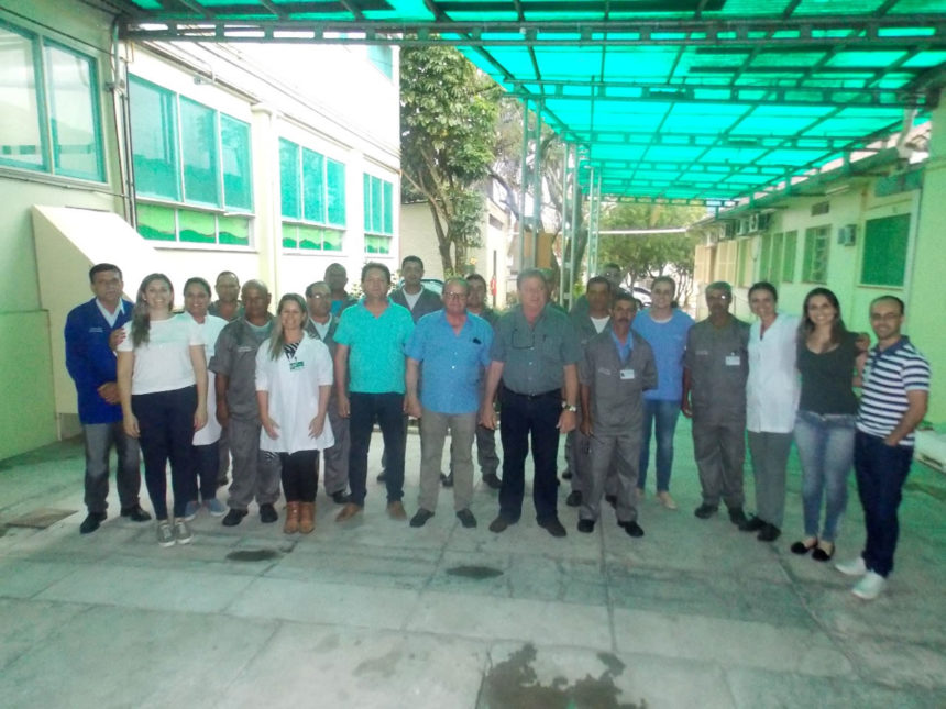 Casa do Frango, Big Max e Sanrighi Materiais de Construção doam uniformes para o Setor de Manutenção da Santa Casa Casa do Frango, Big Max e Sanrighi Materiais de Construção doam uniformes para o Setor de Manutenção da Santa Casa