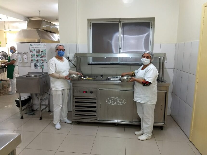 Horários das refeições são ajustados para beneficiar nossos pacientes