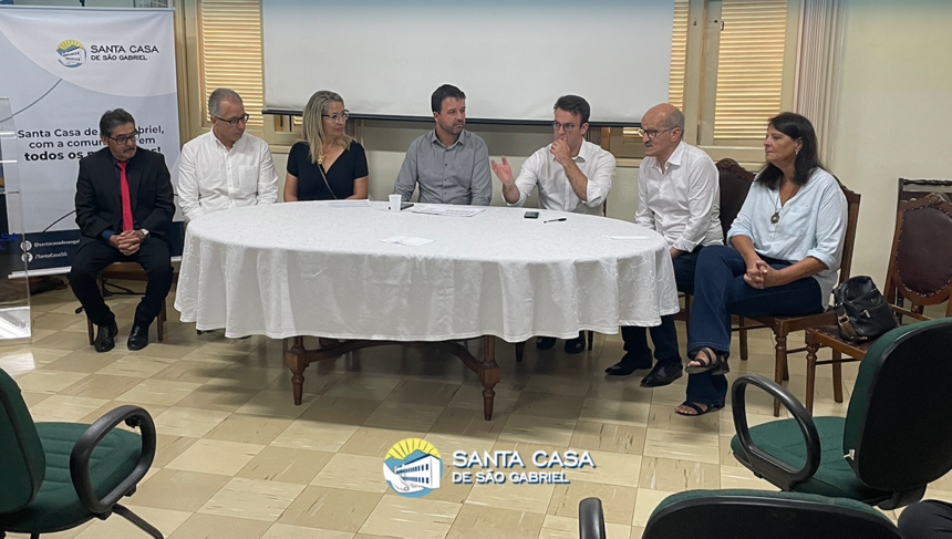 Santa Casa recebe visita do Dep. Neri, o Carteiro