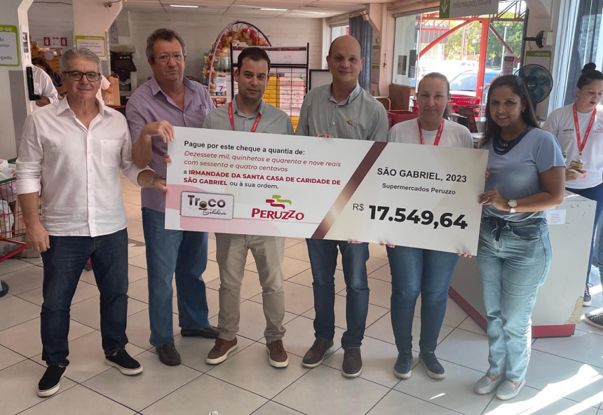 Peruzzo Supermercados faz entrega do “Troco Solidário”